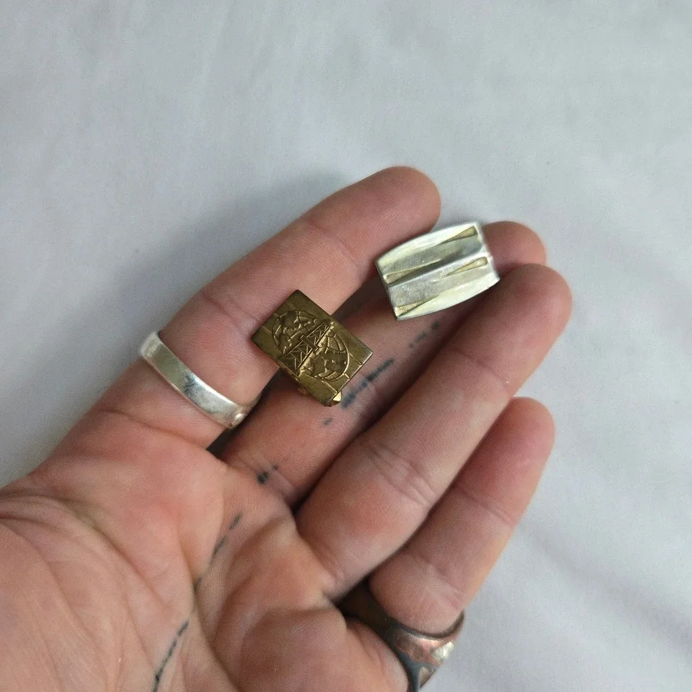 VTG Oil Derrick Mismatched Cufflinks MCM Geometric OS Mens Gold Silver Unbranded
